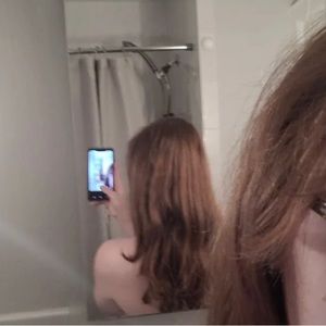 Meet your Posher, Ella